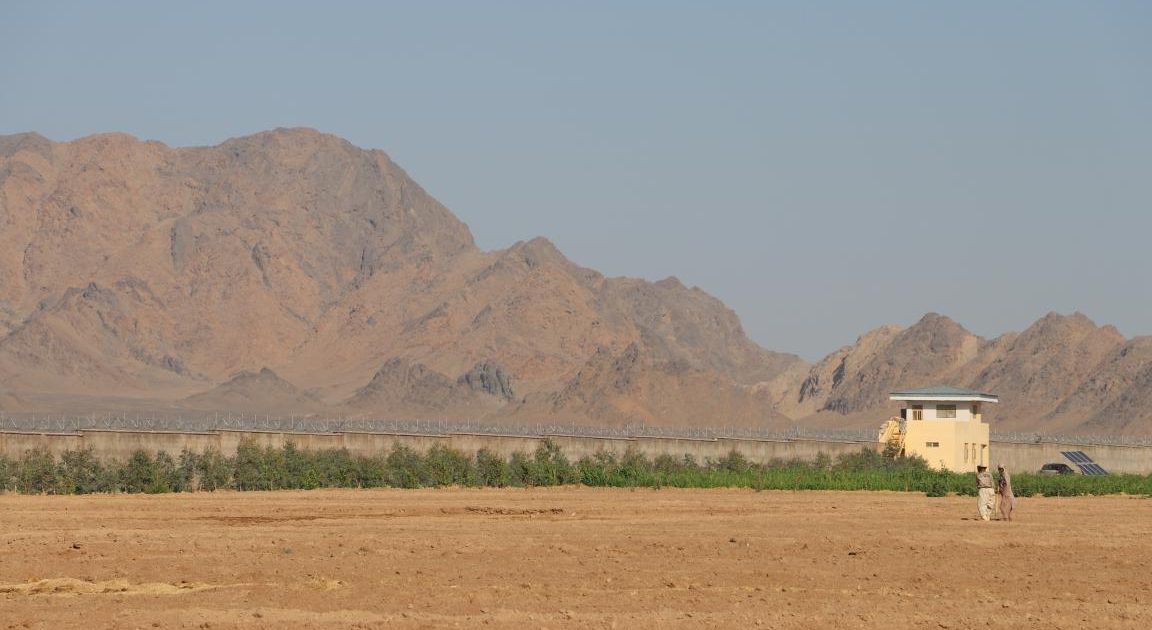 دیوار فارم زراعتی