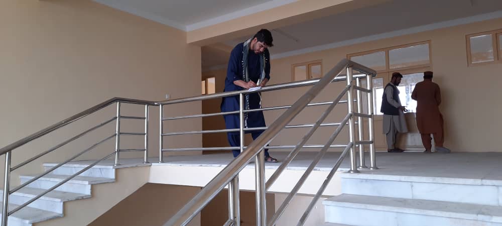 مکتب بالابلوک